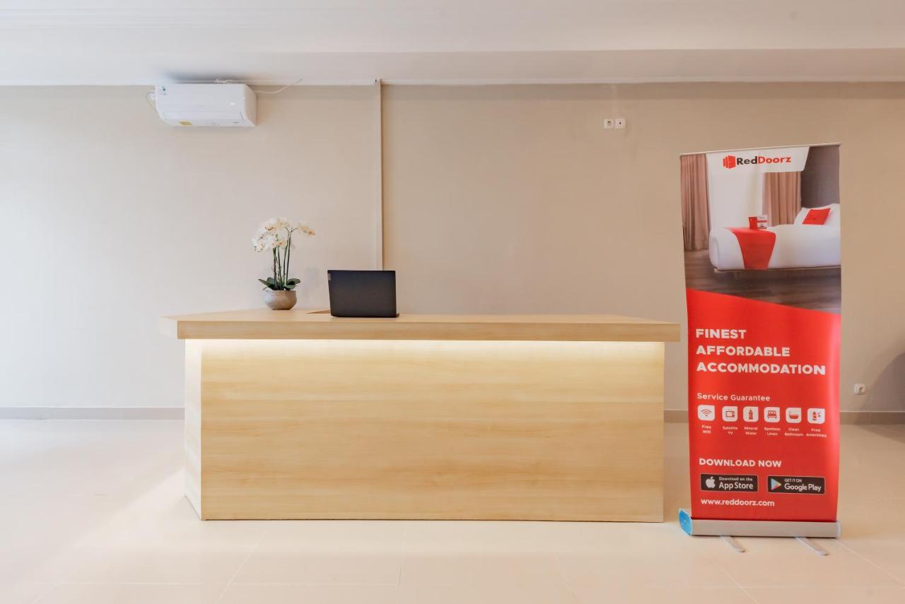 Reddoorz Plus Near Surapati Core Bandung Exterior photo
